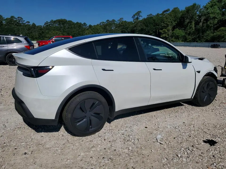 2026 TESLA MODEL Y   