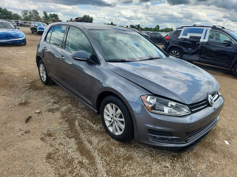 2016 VOLKSWAGEN GOLF S/SE  