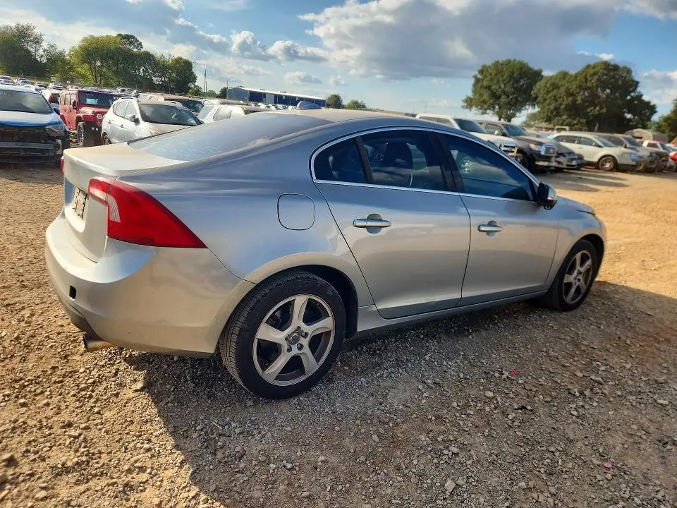 2013 VOLVO S60 T5  