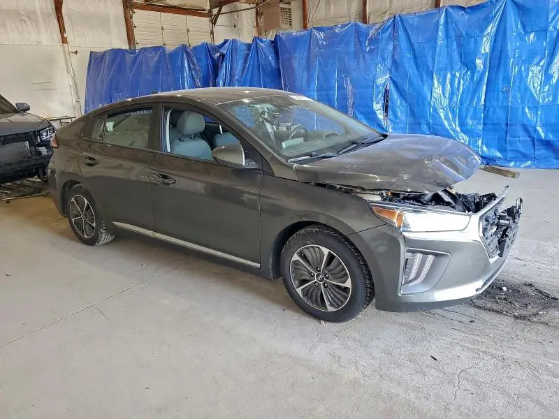 2022 HYUNDAI IONIQ SE  