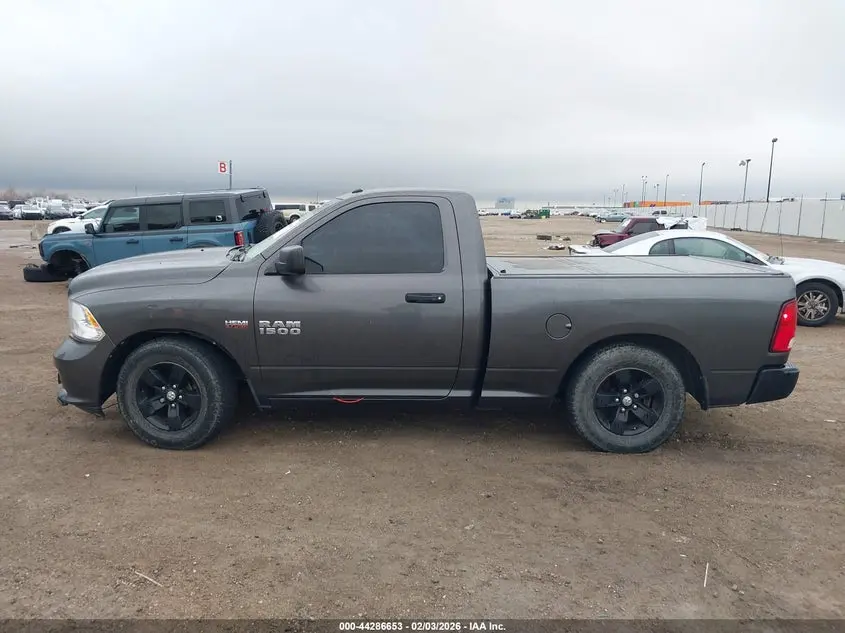 2017 RAM 1500 EXPRESS  4X2 6'4 BOX