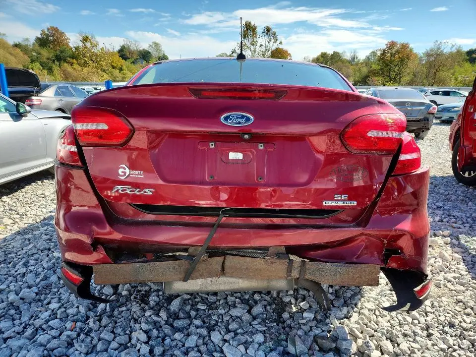 2016 FORD FOCUS SE  