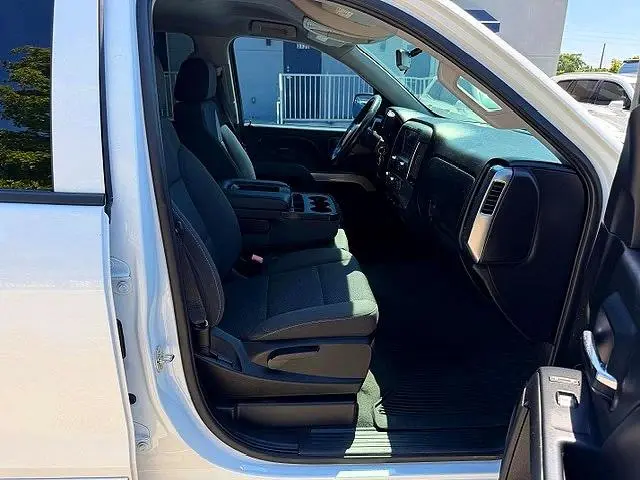 2018 CHEVROLET SILVERADO C1500 LT  