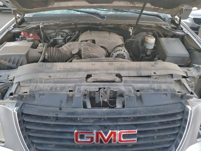 2012 GMC YUKON SLE  