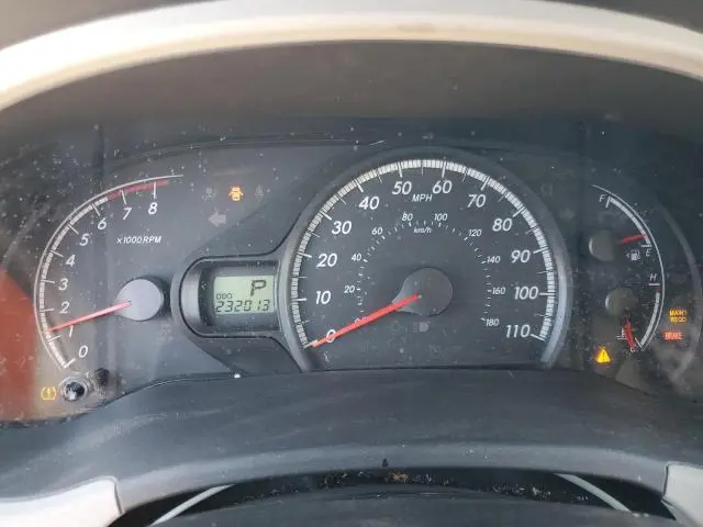 2011 TOYOTA SIENNA LE  