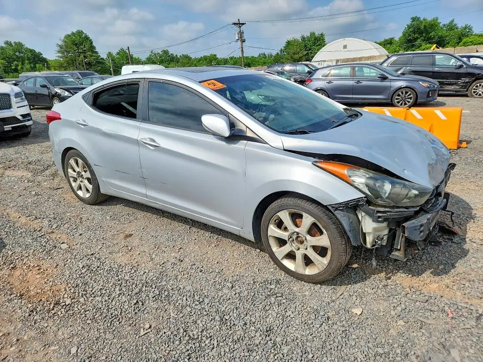 2011 HYUNDAI ELANTRA LIMITED  