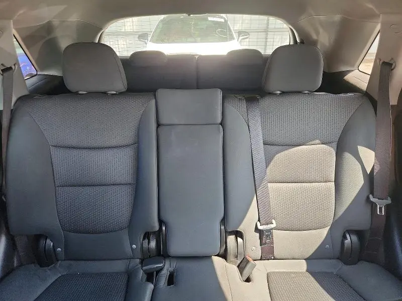 2013 KIA SORENTO LX  