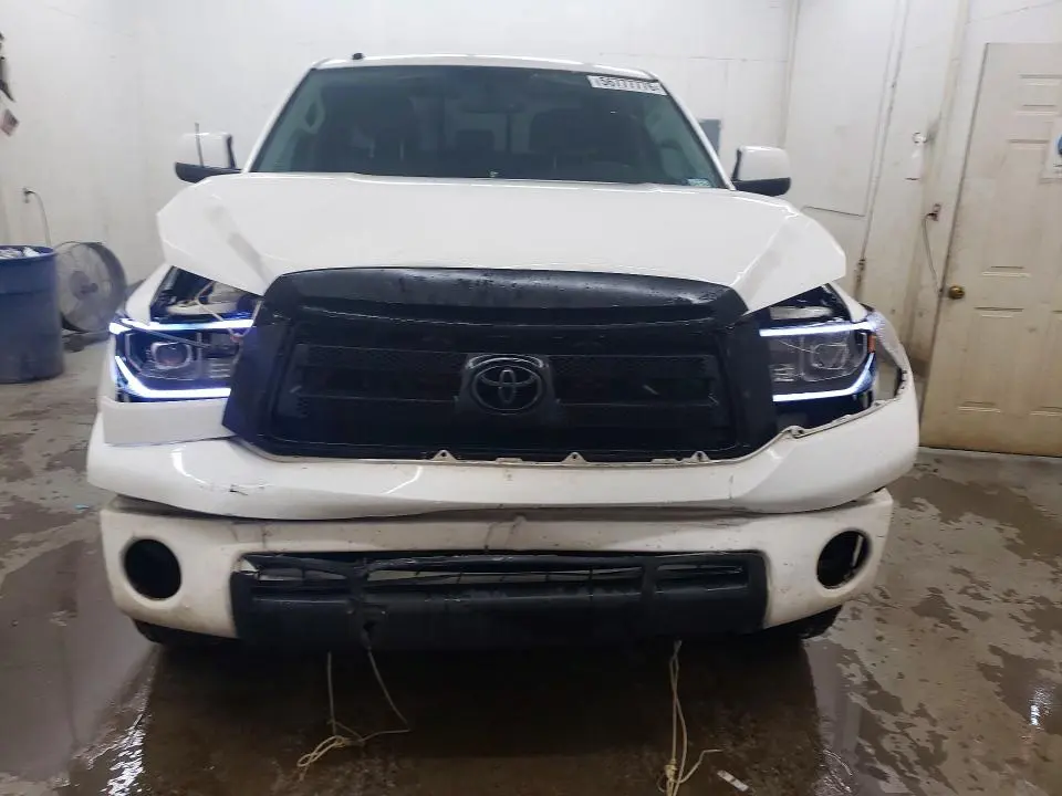 2011 TOYOTA TUNDRA DOUBLE CAB SR5  