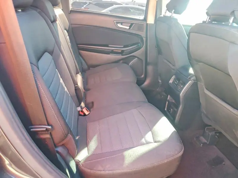 2016 FORD EDGE SE  