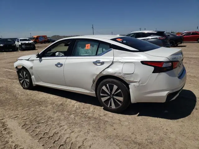 2022 NISSAN ALTIMA SL  