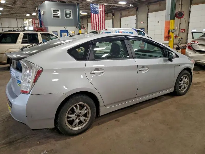 2011 TOYOTA PRIUS   
