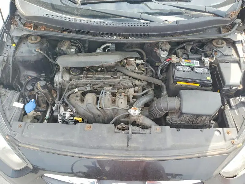 2013 HYUNDAI ACCENT GS  