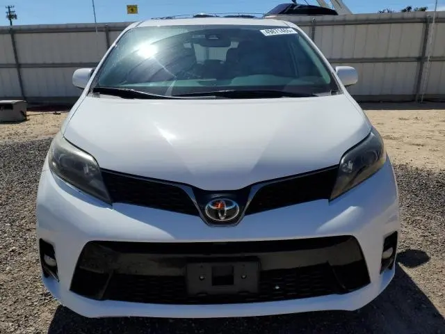 2020 TOYOTA SIENNA SE