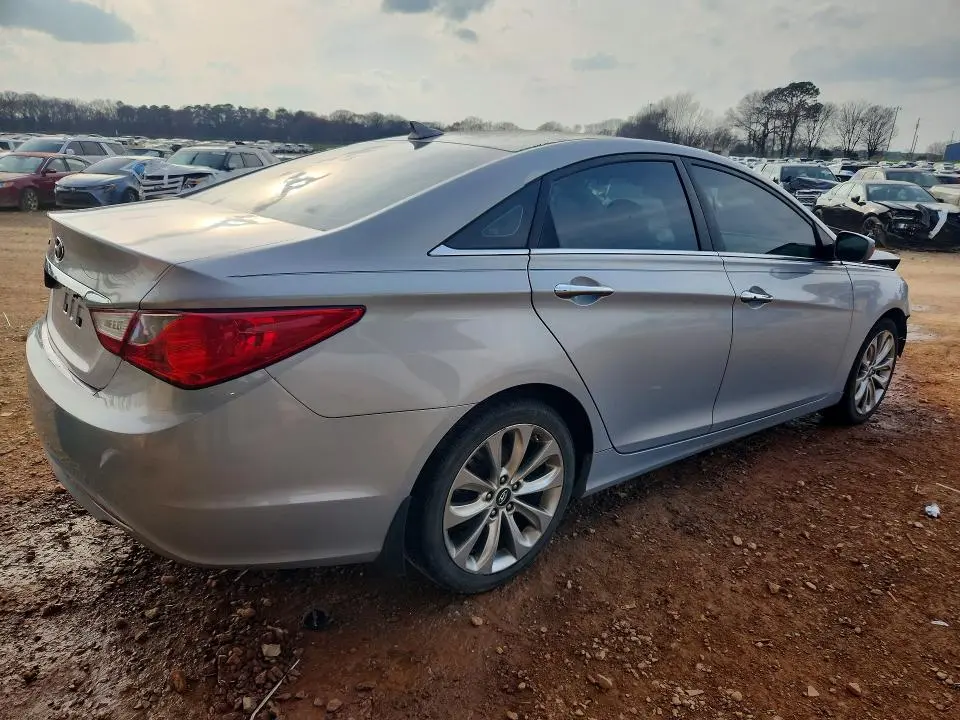 2013 HYUNDAI SONATA SE  
