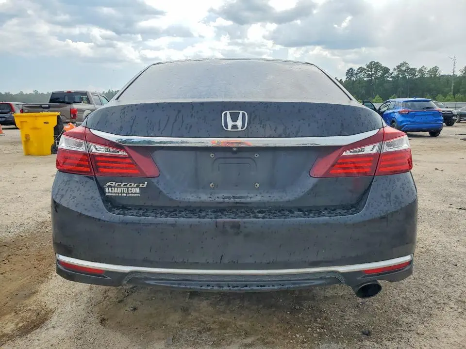 2017 HONDA ACCORD LX  