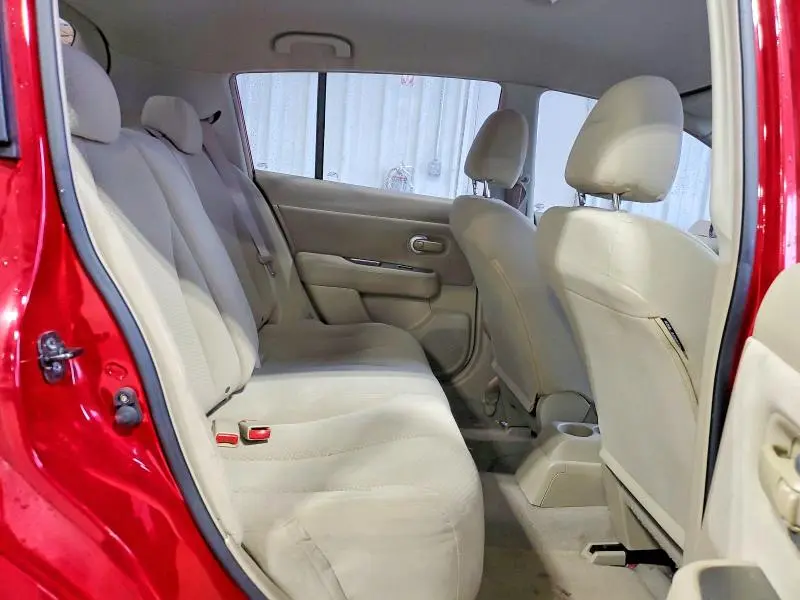 2010 NISSAN VERSA   