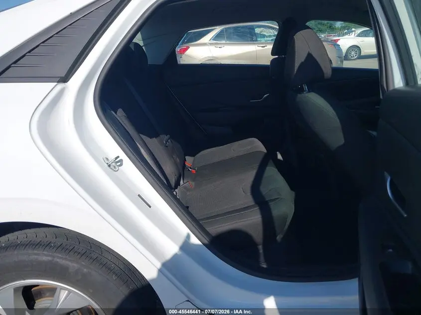 2021 HYUNDAI ELANTRA SE