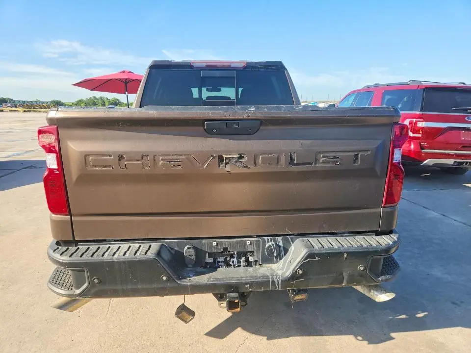 2019 CHEVROLET SILVERADO C1500 LT  