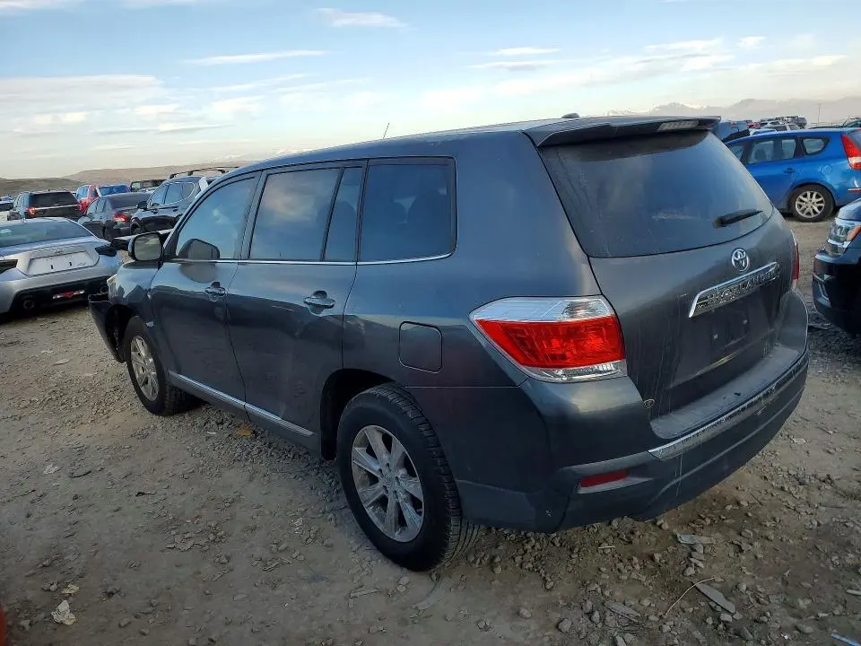 2011 TOYOTA HIGHLANDER BASE  
