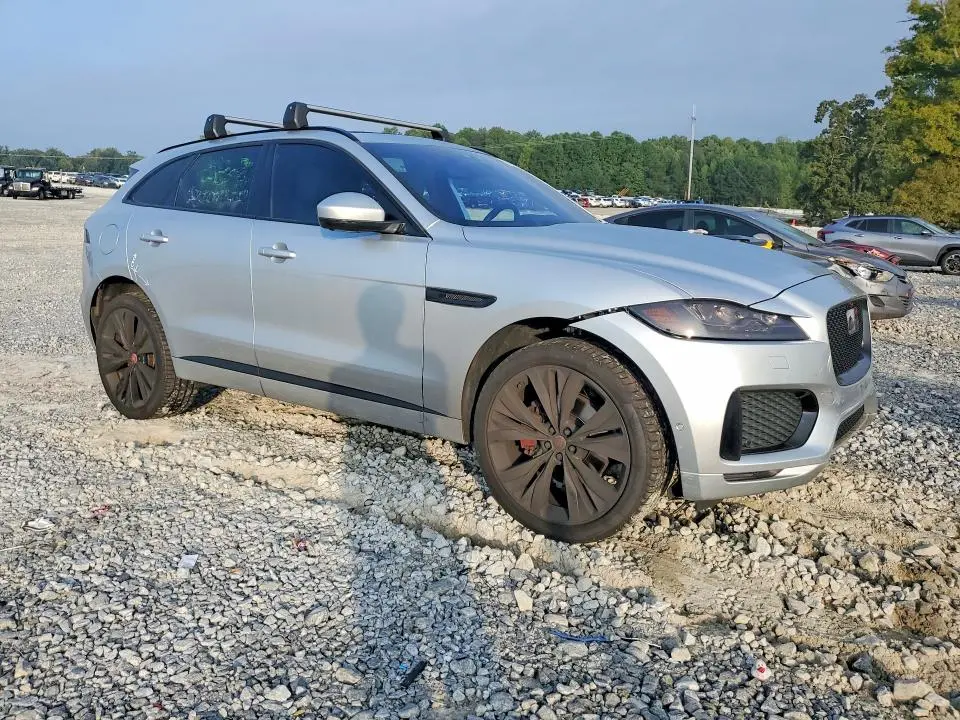 2019 JAGUAR F-PACE S  