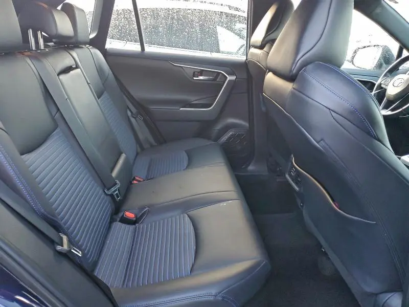 2021 TOYOTA RAV4 XSE  