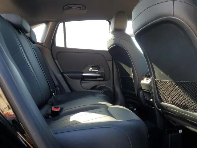 2021 MERCEDES-BENZ GLA 250