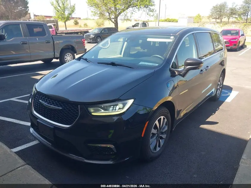 2023 CHRYSLER PACIFICA HYBRID TOURING L