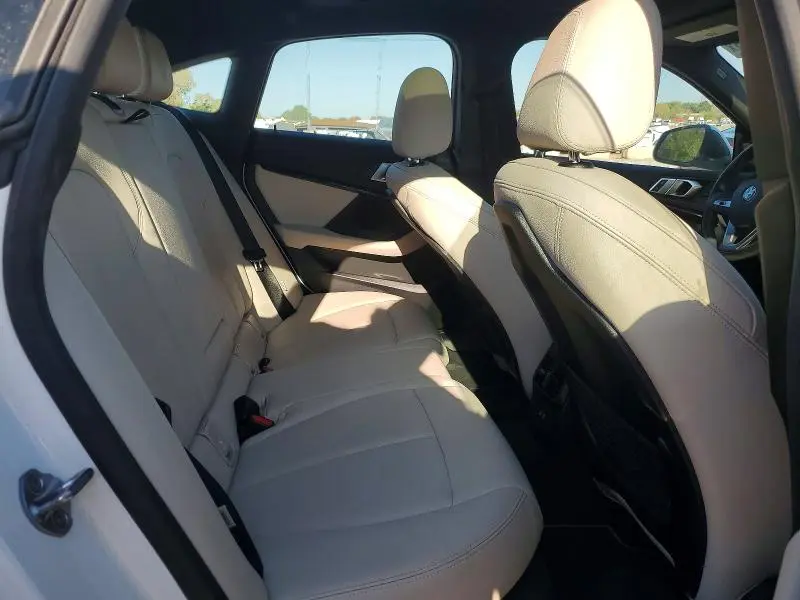 2022 BMW 228I   