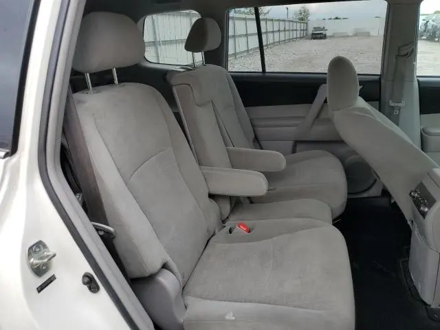 2013 TOYOTA HIGHLANDER BASE