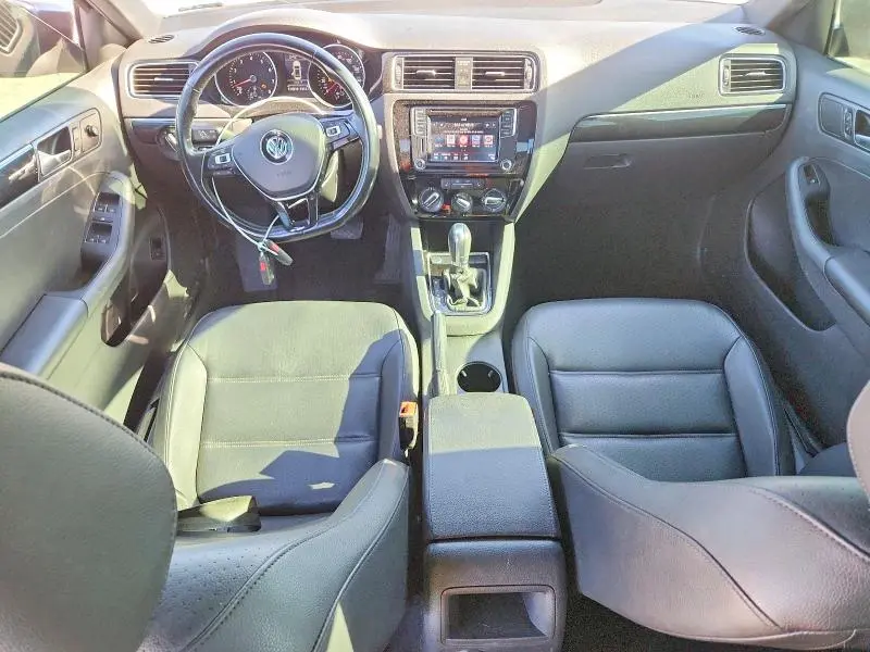 2018 VOLKSWAGEN JETTA SPORT  