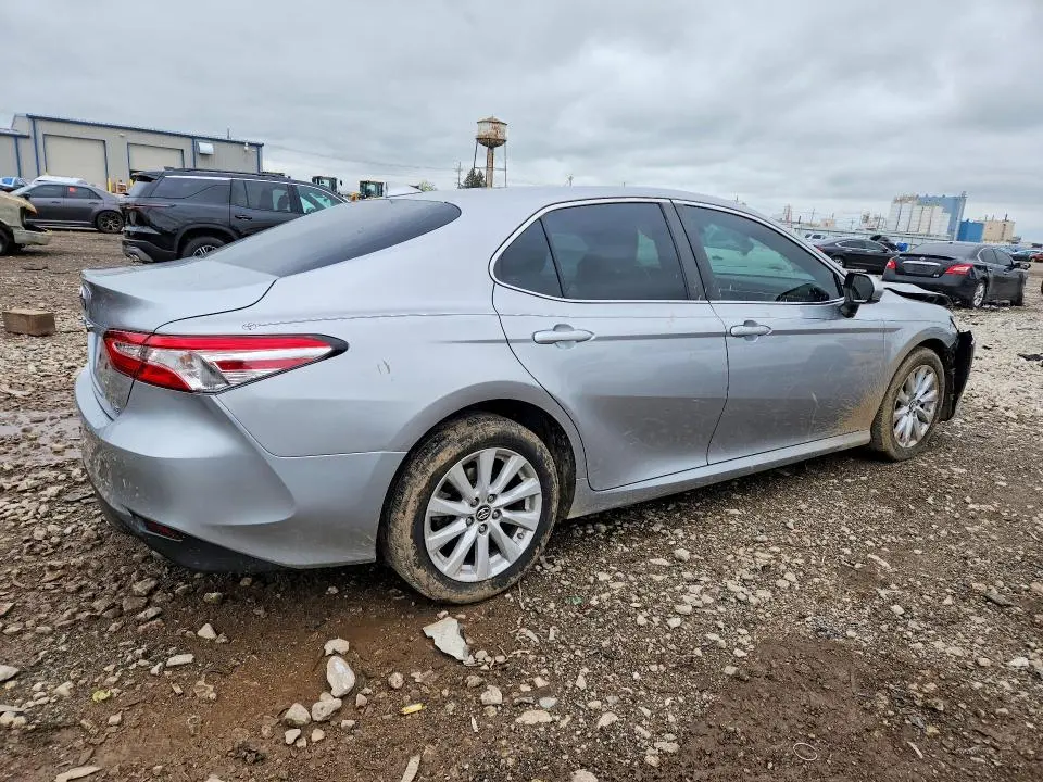 2019 TOYOTA CAMRY LE  