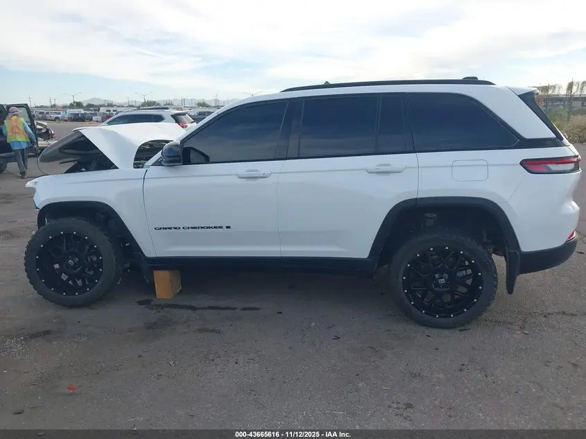 2023 JEEP GRAND CHEROKEE ALTITUDE 4X4