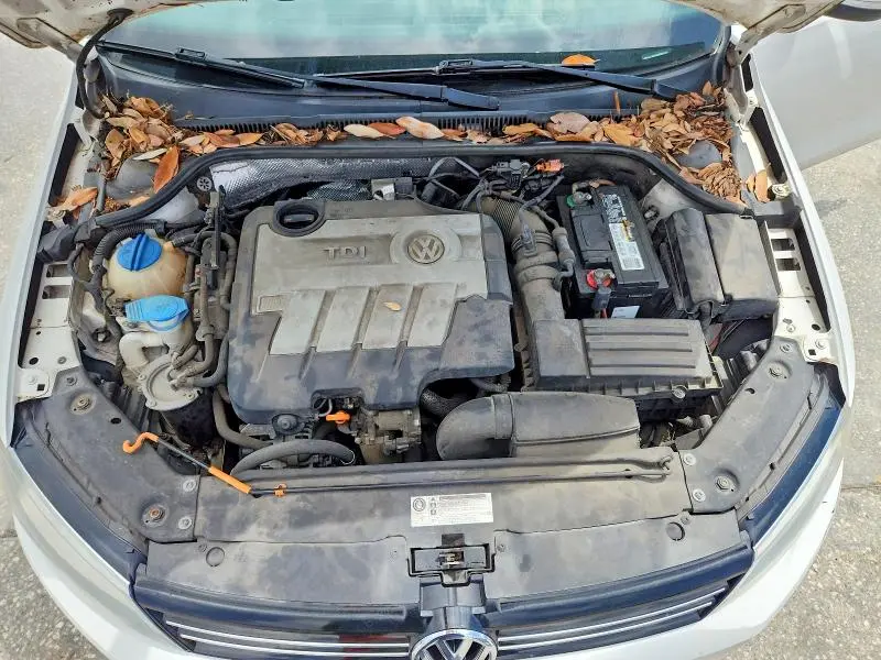 2013 VOLKSWAGEN JETTA TDI  