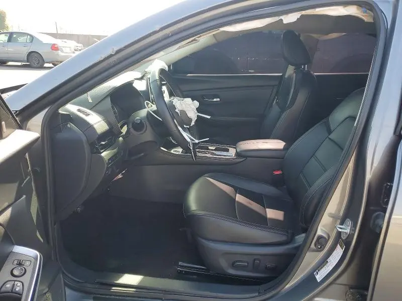 2024 NISSAN SENTRA SR  
