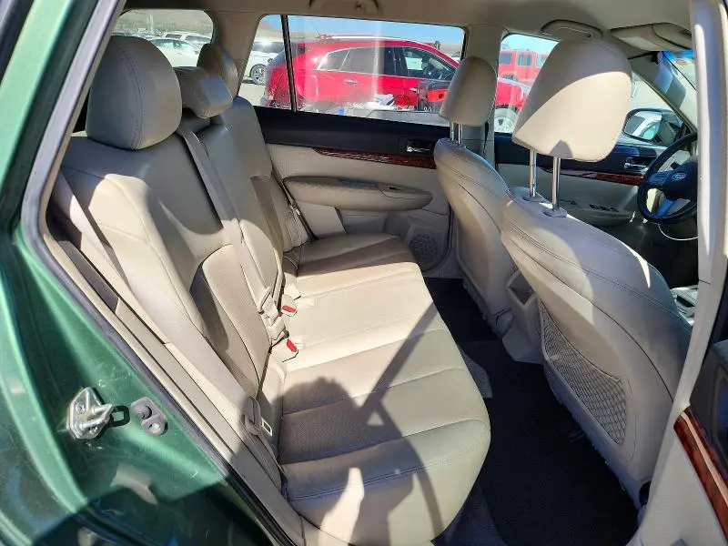 2010 SUBARU OUTBACK 2.5I LIMITED  
