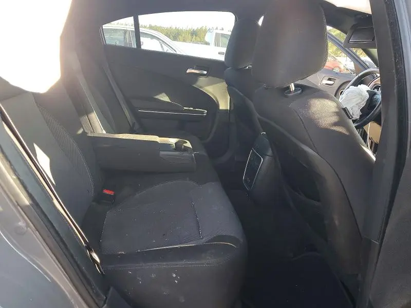2017 DODGE CHARGER SE  