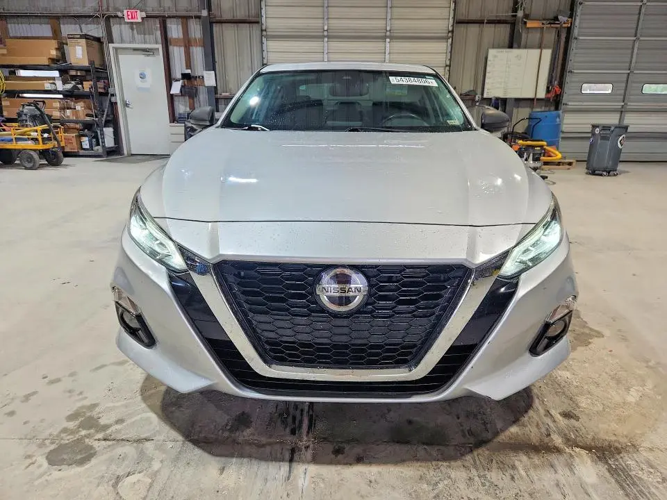 2020 NISSAN ALTIMA SV  