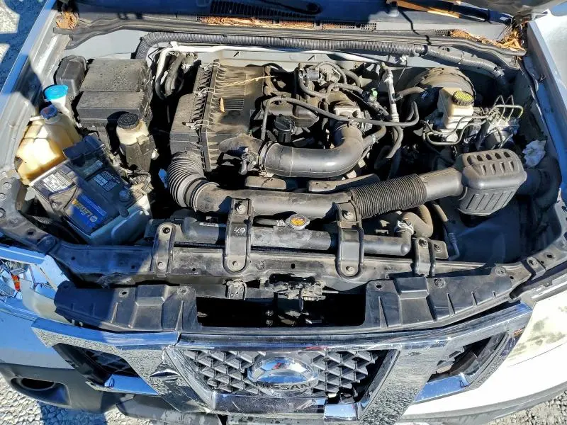 2015 NISSAN FRONTIER S  