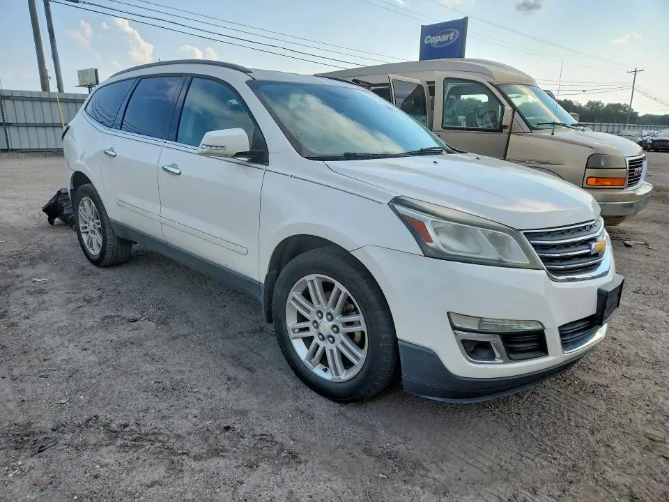 2014 CHEVROLET TRAVERSE LT  
