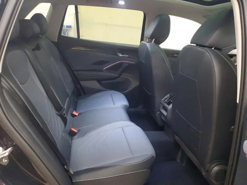 2025 VOLKSWAGEN TIGUAN SE  