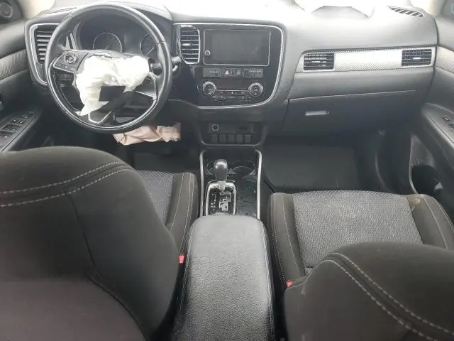 2018 MITSUBISHI OUTLANDER SE  