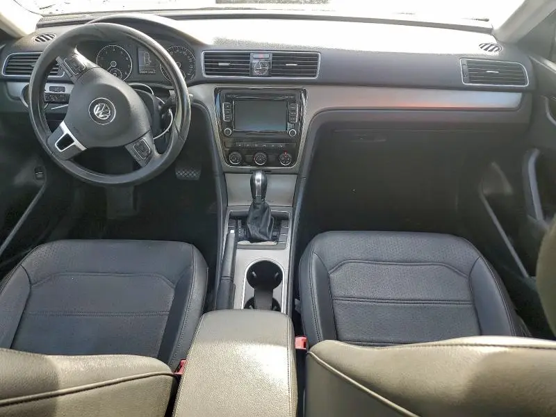 2014 VOLKSWAGEN PASSAT SE  