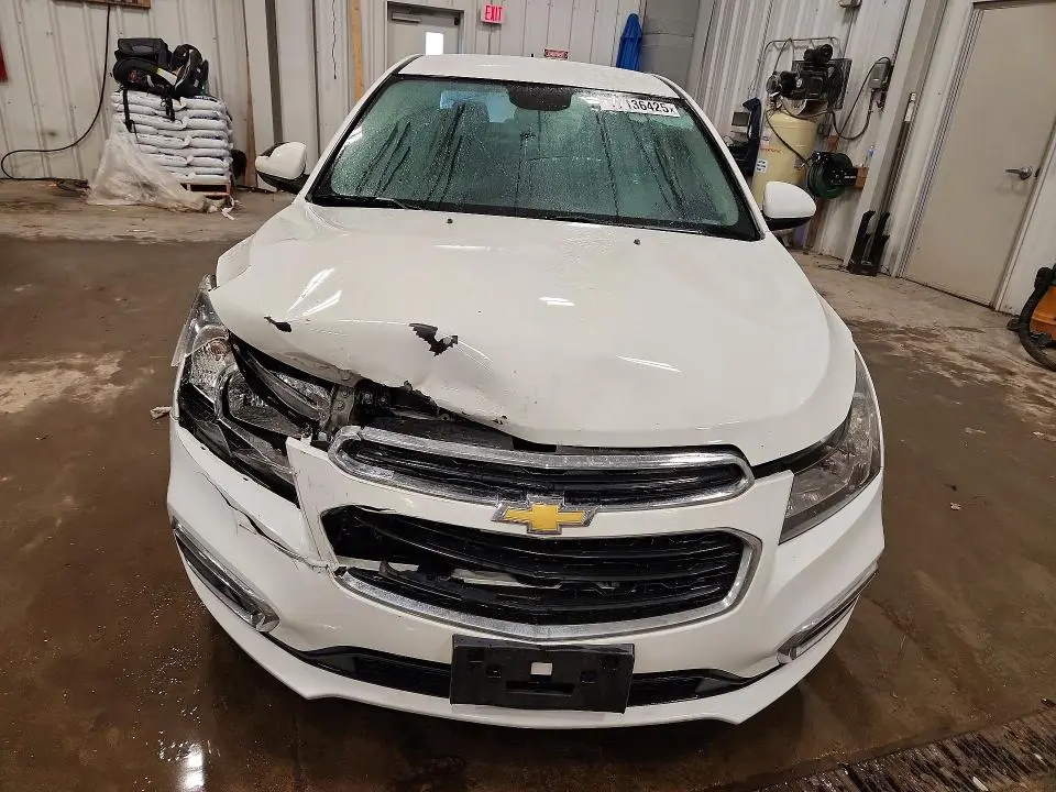 2015 CHEVROLET CRUZE LT  