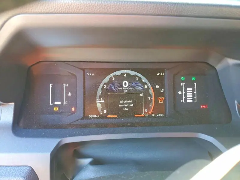 2026 TOYOTA 4RUNNER SR5  