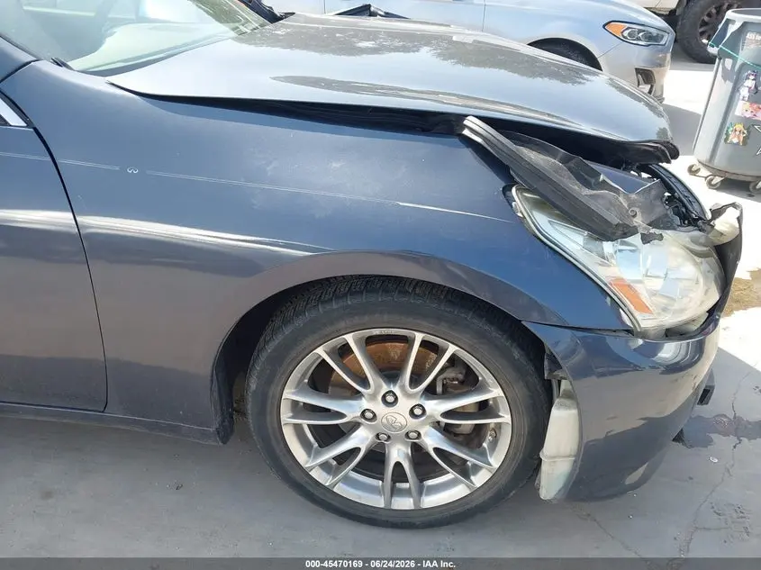 2012 INFINITI G37 JOURNEY