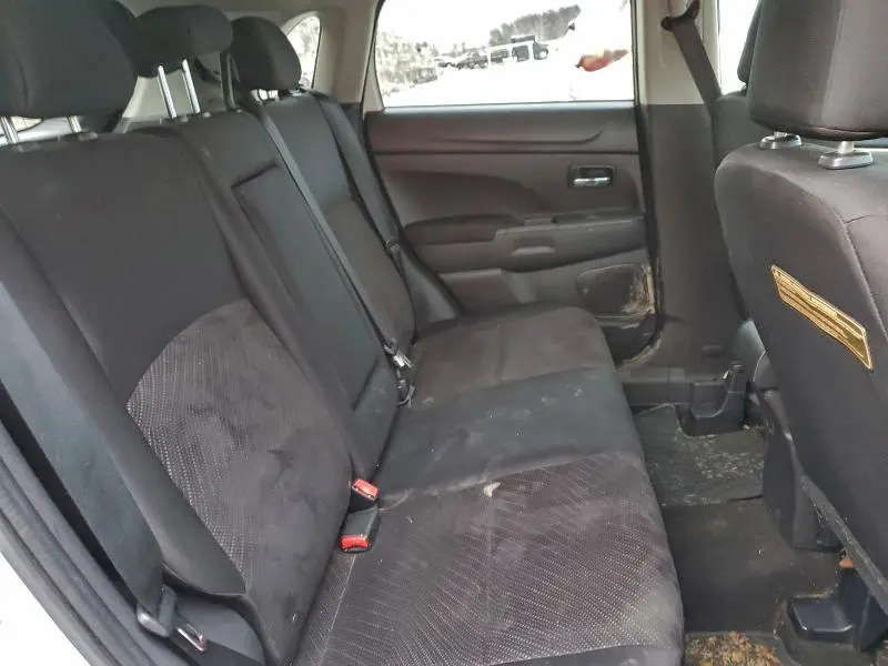 2015 MITSUBISHI OUTLANDER SPORT SE  