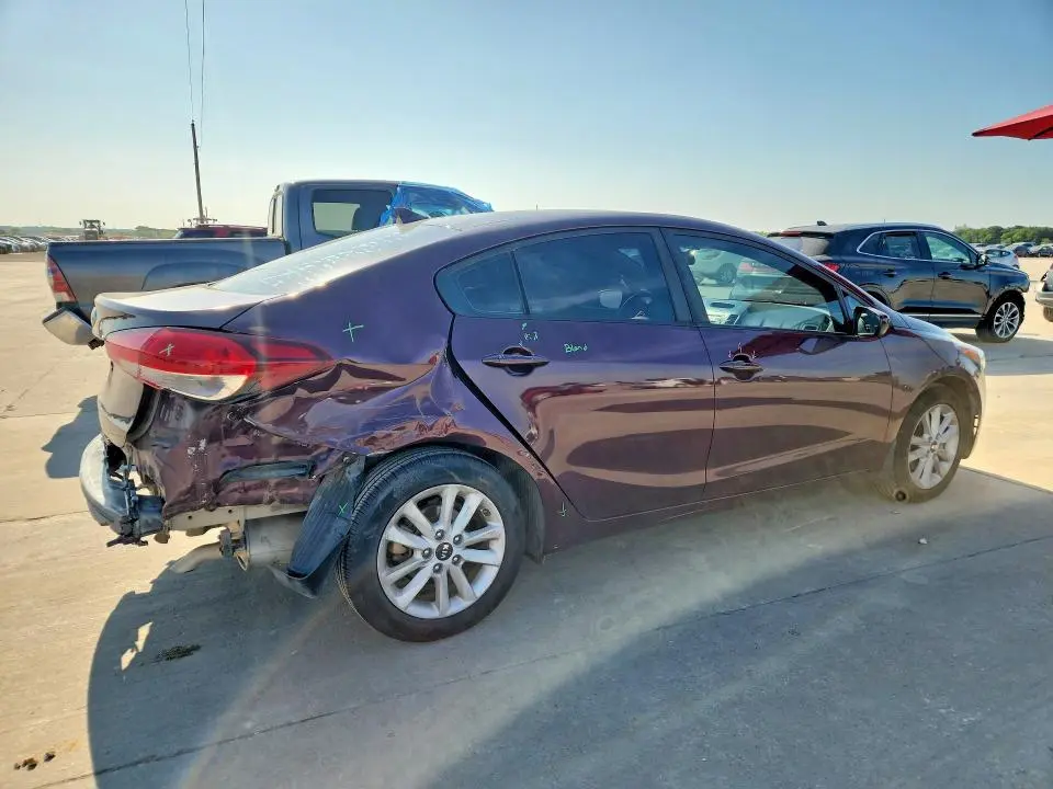 2017 KIA FORTE LX  