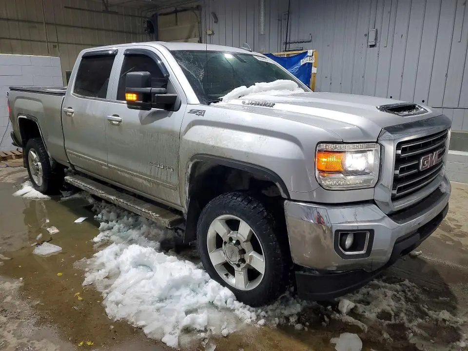 2019 GMC SIERRA K2500 SLE  