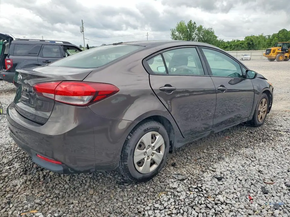 2018 KIA FORTE LX  