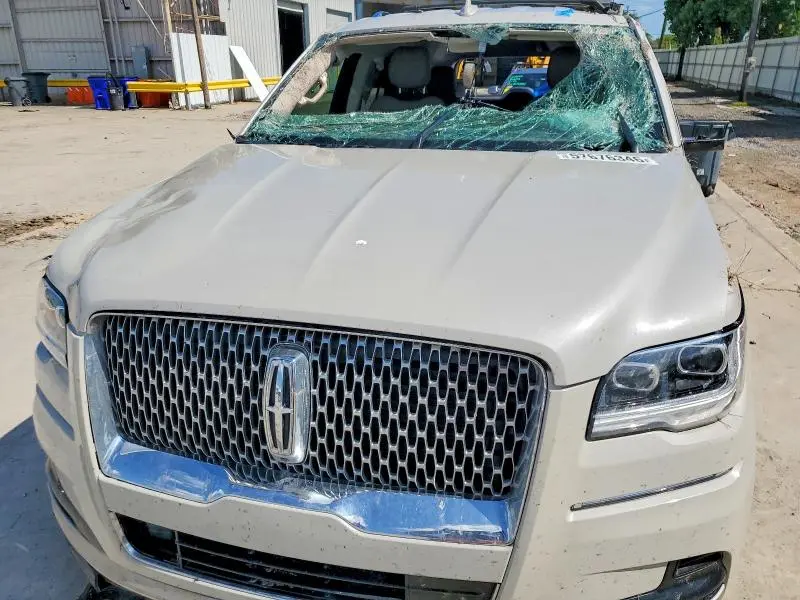 2024 LINCOLN NAVIGATOR   